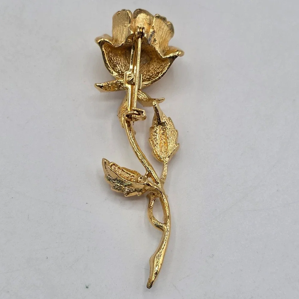Gerrys Vintage Gold Tone Long Stem Rose Brooch Red Rhinestone Floral Pin